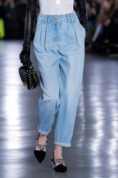Look 97
